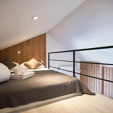 Adriatic Gallery By Duhomes *